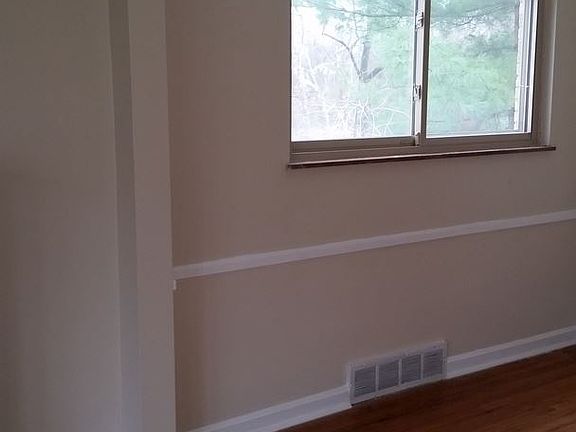 4th image of 1112 Madeleine Cir