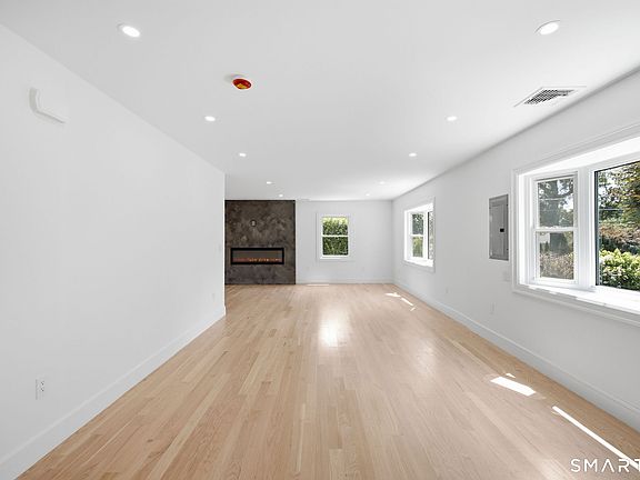 2nd image of 5 Tod Road