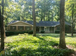 391 Maple Wood Dr, Lawrenceville, GA