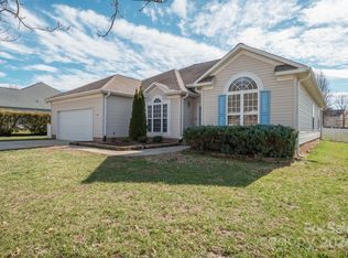 7558 Woodcrest Dr, Stanley, NC 28164