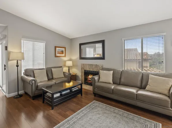 7439 Altiva Pl, Carlsbad, CA 92009