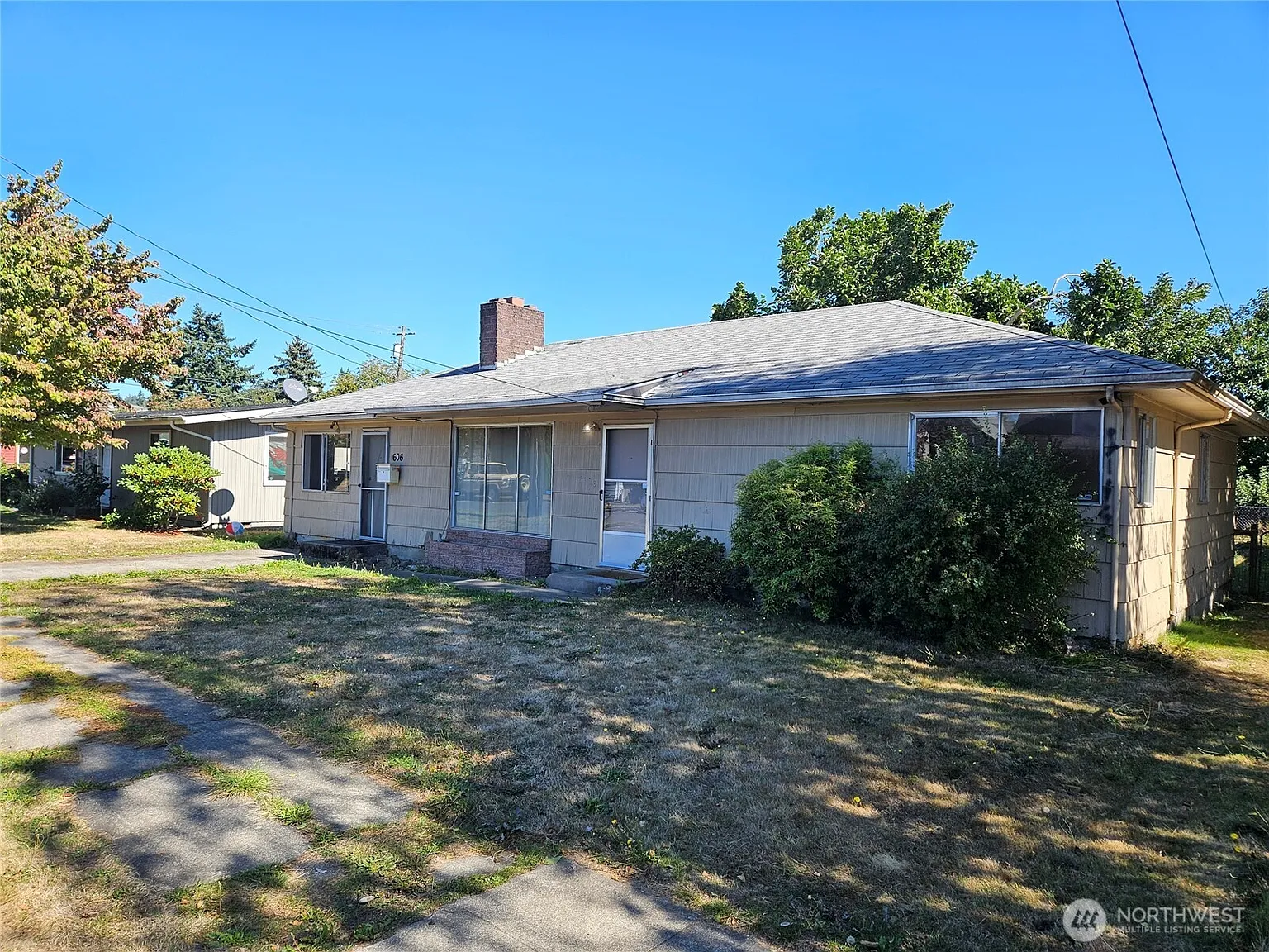 606 S 5th Avenue photo 1