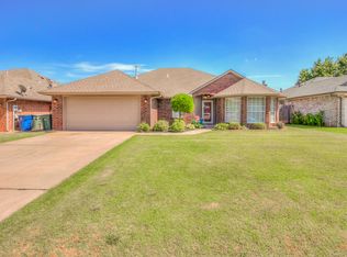 1716 Park Lane Dr, Edmond, OK 73003
