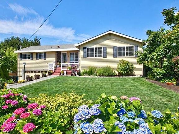 551 Fir Place, Edmonds