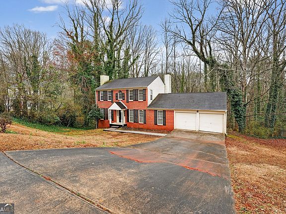 2nd image of 3807 Valpariso Cir