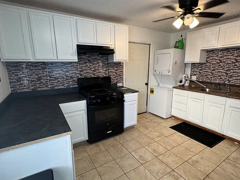 20216 Butternut Ln — Photo 11