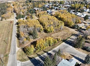 5005 46th St, Ponoka, AB T4J1C2