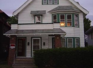 3820 N Maryland Ave, Shorewood, WI 53211