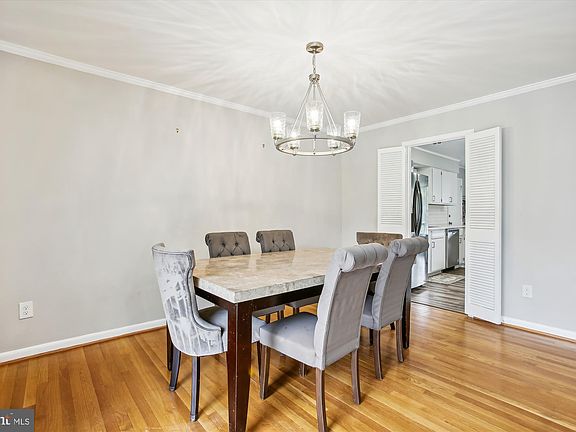 5th image of 6820 Wheatley Ct