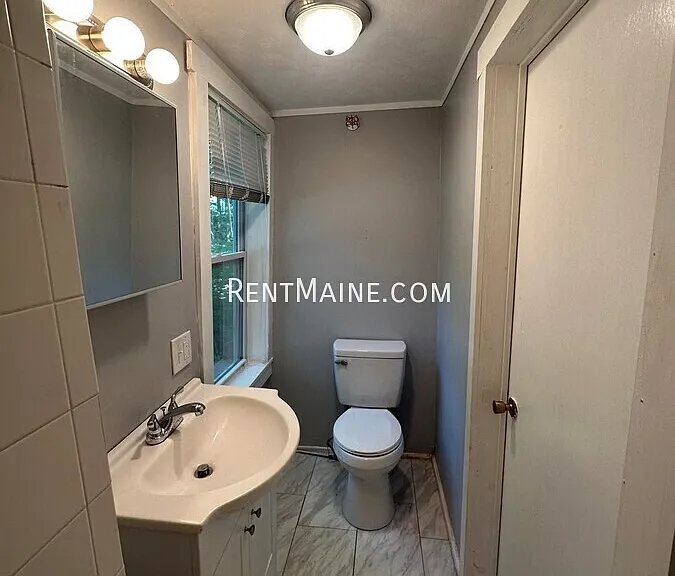 32 Cottage St #3 — Photo 7