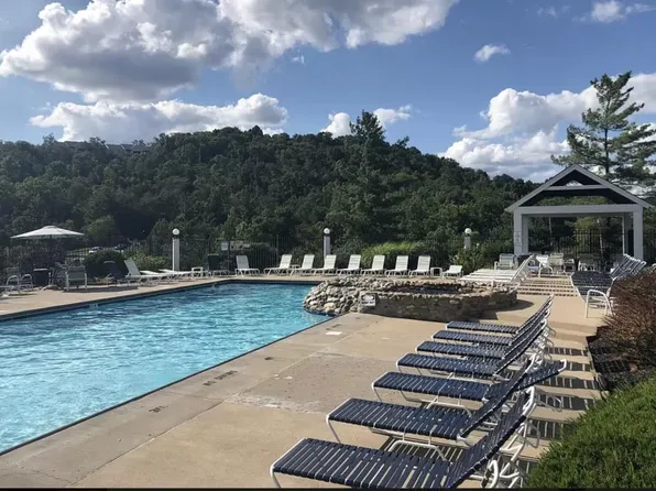 110-5 Creekwood Dr #105, Newport, KY 41071