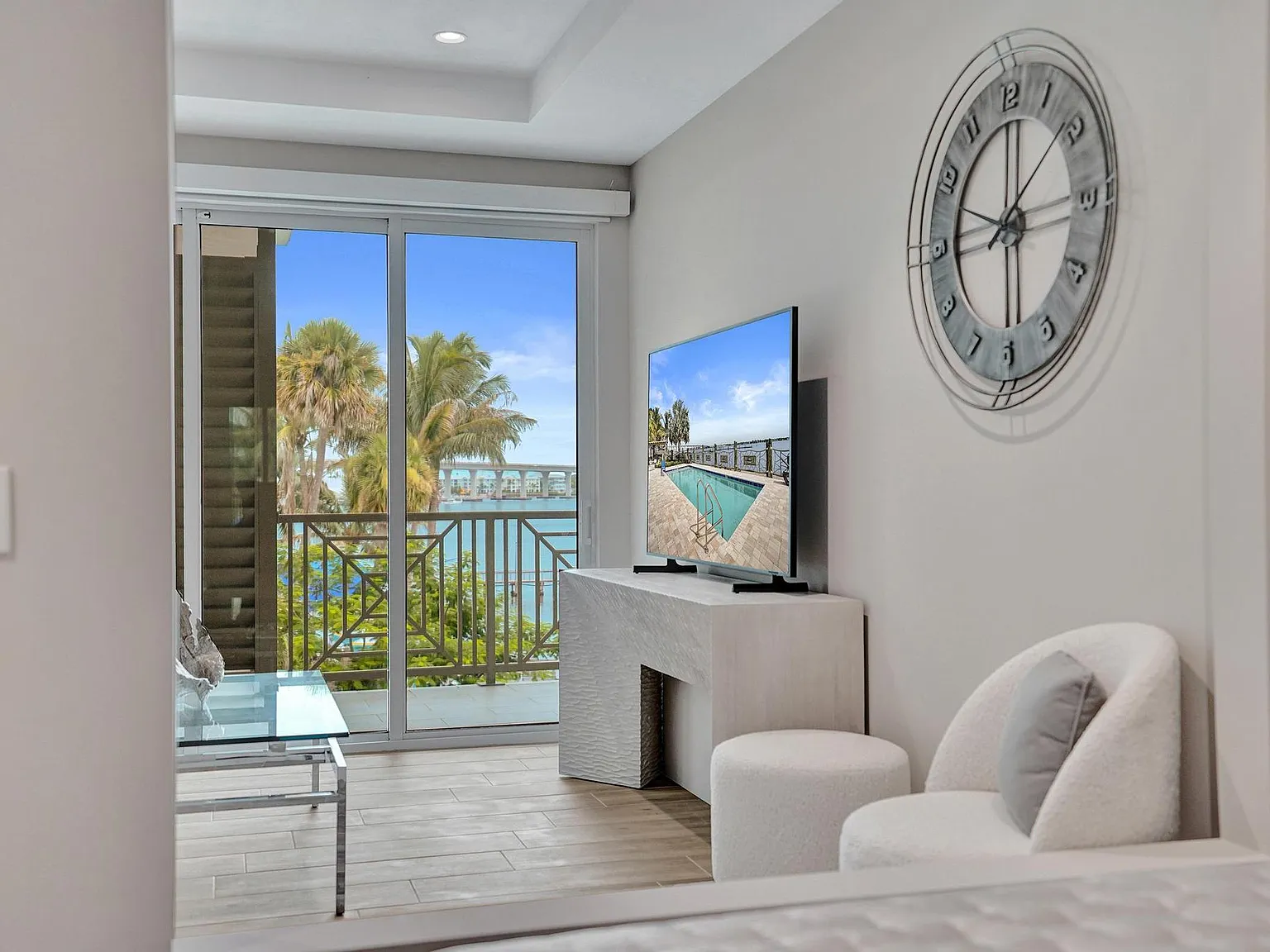 1 bed, 708 sqft, $4,500 — Photo 1