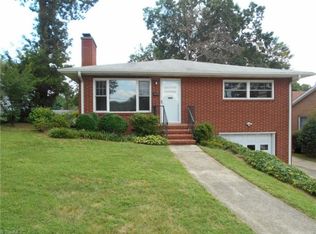 625 Quaker Ln, High Point, NC 27262