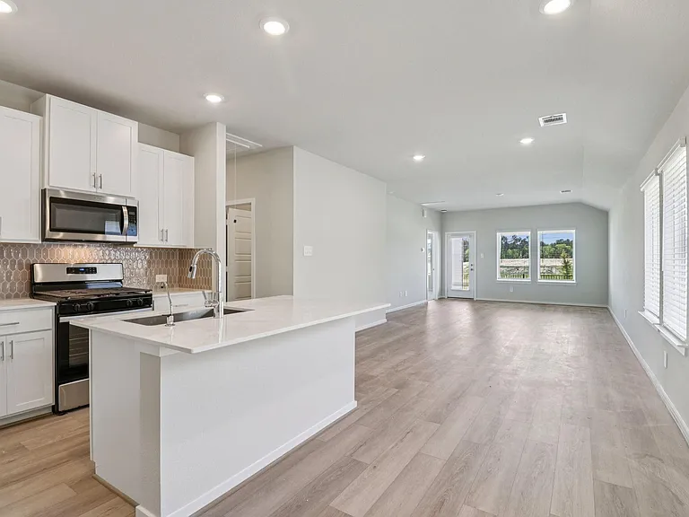 416 Sunrise Ranch Dr — Photo 7