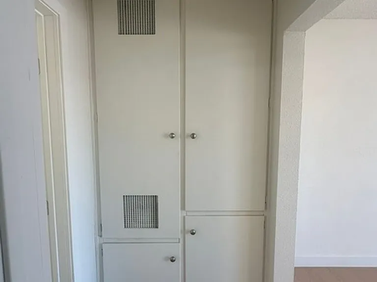 121 S Chandler Ave — Photo 6
