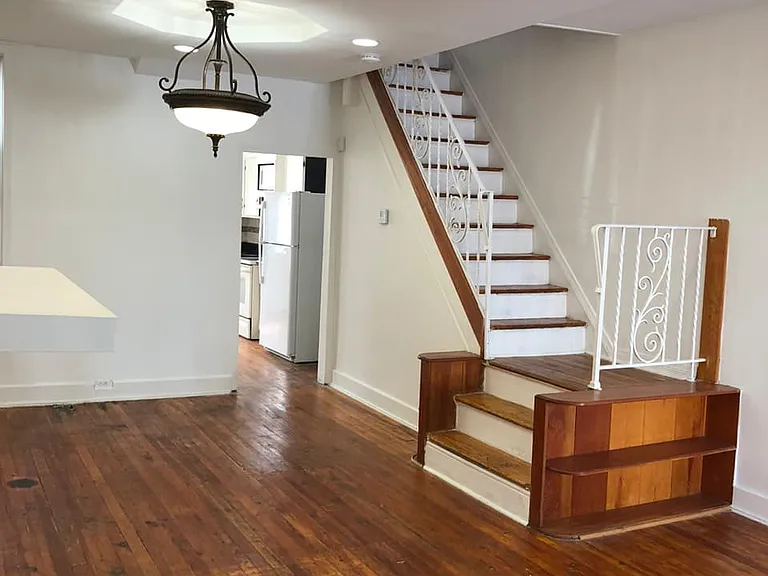 2967 Weikel St — Photo 1