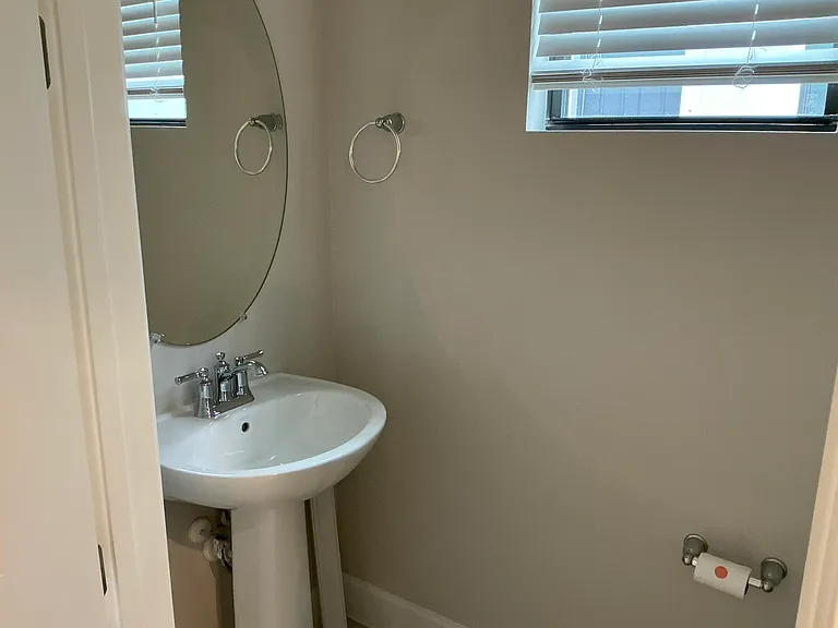 293 SW Sally Way — Photo 13