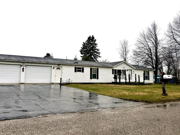 305 Cedar St, Cheboygan, MI 49721