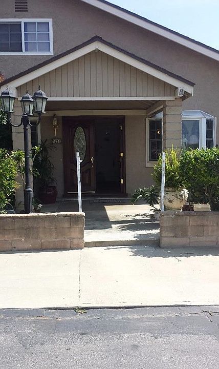 1st image of 4211 N Lyman Ave