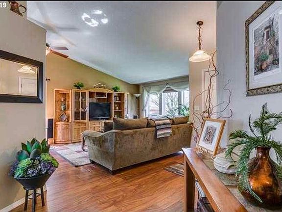 4th image of 8703 NE 103rd Ave