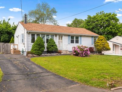19 Edgehill Drive, East Haven, CT, 06512