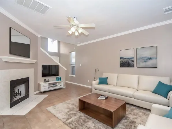 16414 Pademelon Dr, Sugar Land, TX 77498