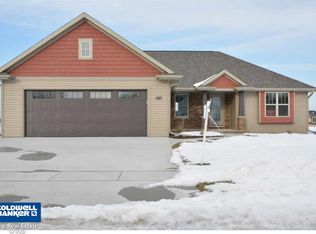 580 Pebblestone Cir, Hobart, WI 54155