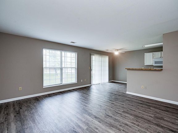 5th image of 506 Stonington Cir #558