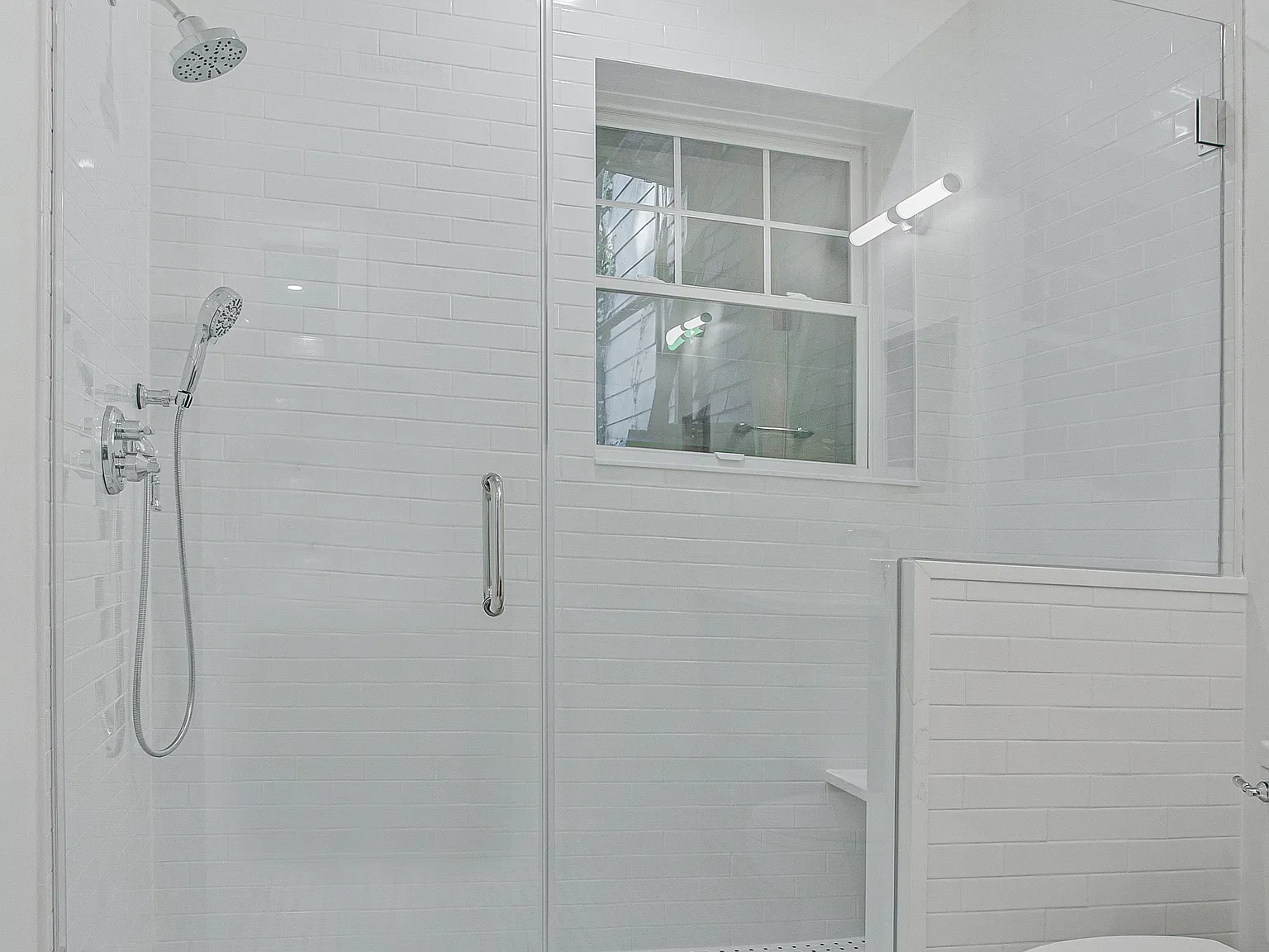 263 Hanover St — Photo 3