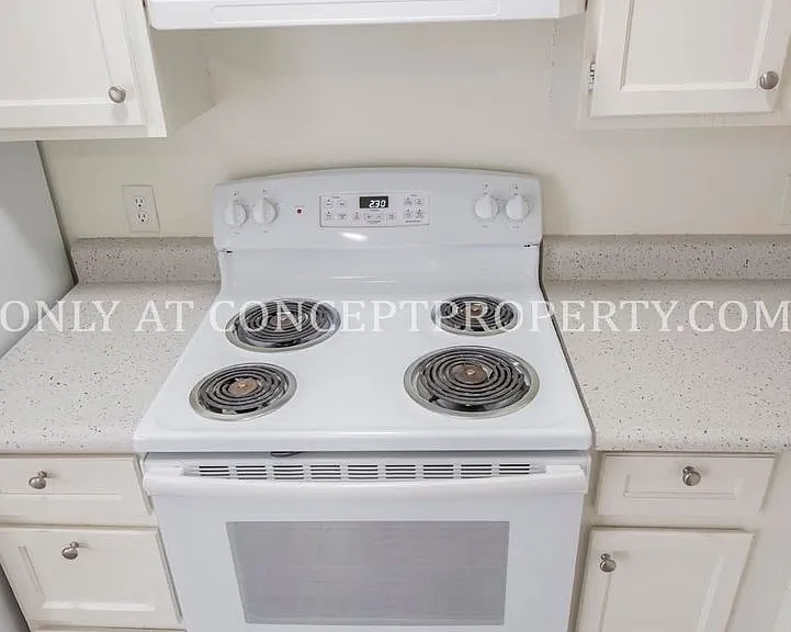 1499 W 2320 S — Photo 69