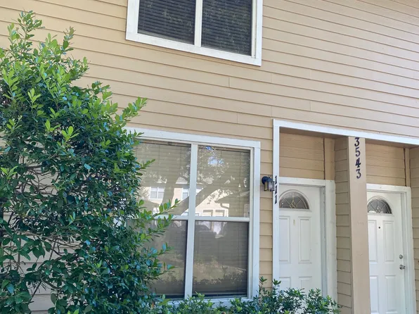 3543 SW 30th Way APT 111, Gainesville, FL 32608