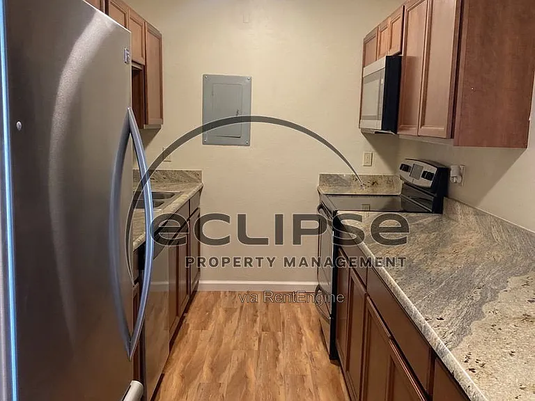 512 Bell Ct #B1 — Photo 6