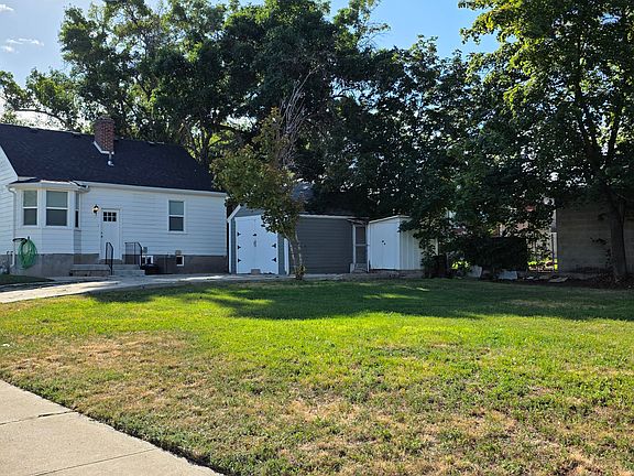 4th image of 199 N Pinehurst Ave