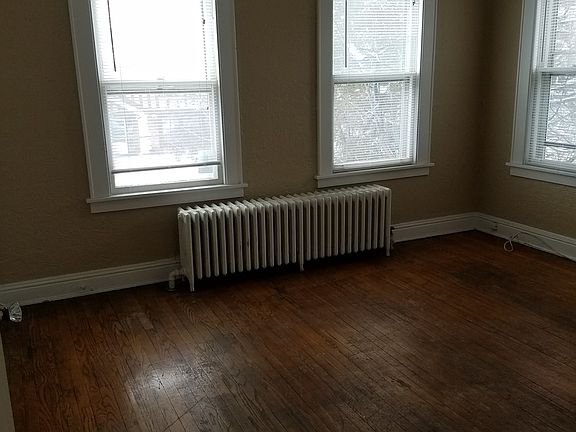 2nd image of 119 Ryckman Ave APT 3