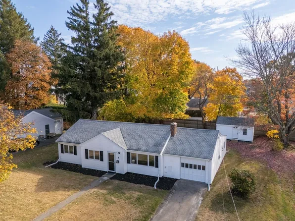 5 Flynn St, Natick, MA 01760