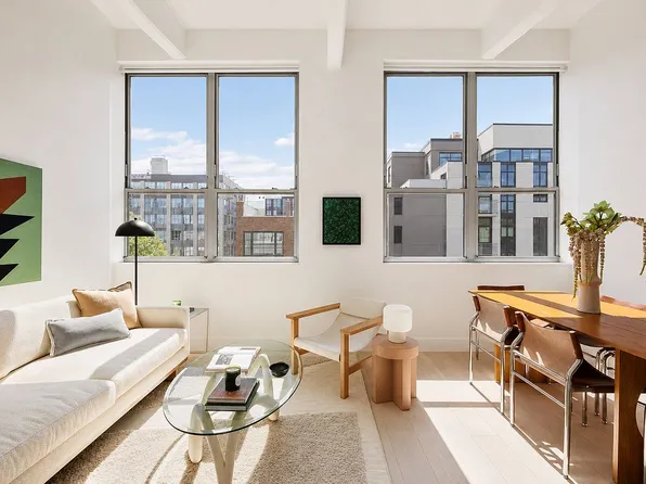 338 Berry St APT 4G, Brooklyn, NY 11249