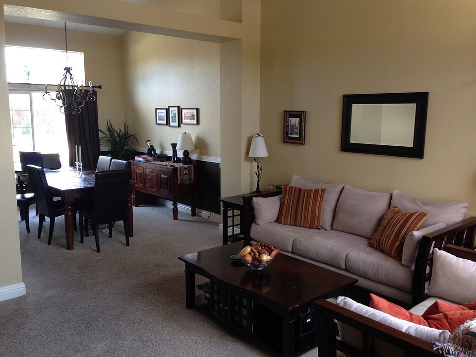 Living/Dining Rooms