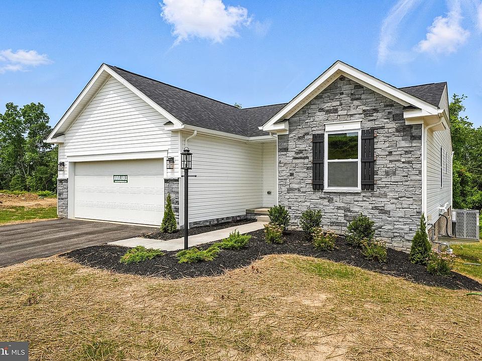 1st image of 12 Monroe Ave