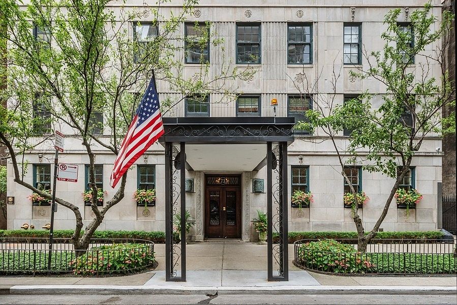 73 E Elm St APT 7C, Chicago, IL 60611 | Zillow