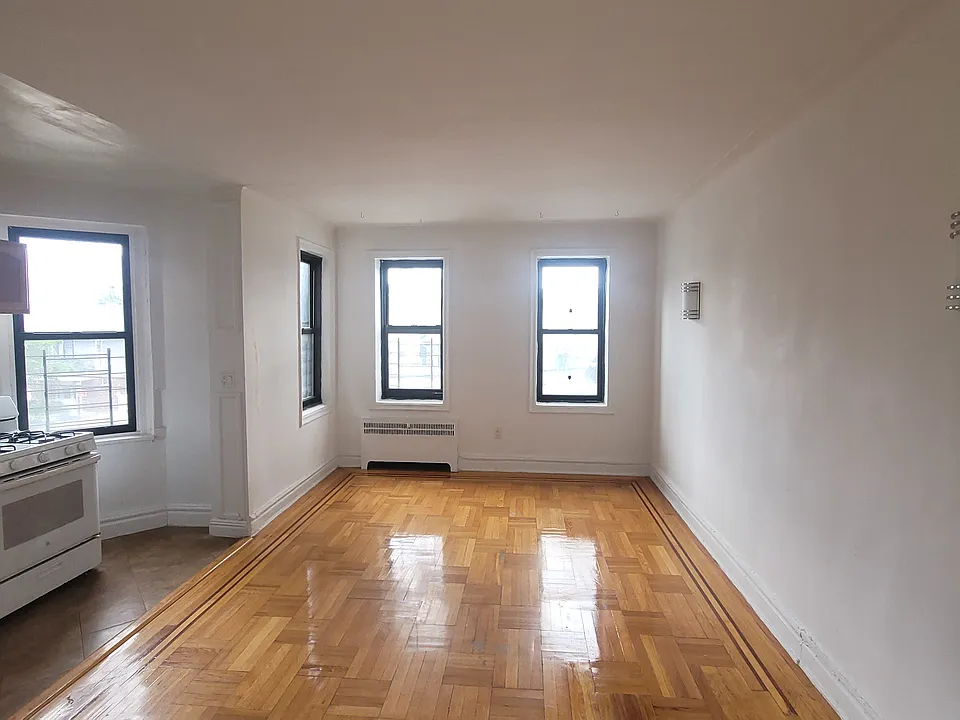 160 Beach 117th St #B2