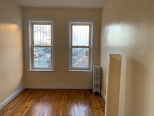 2nd image of 203 Avenue M APT 2R