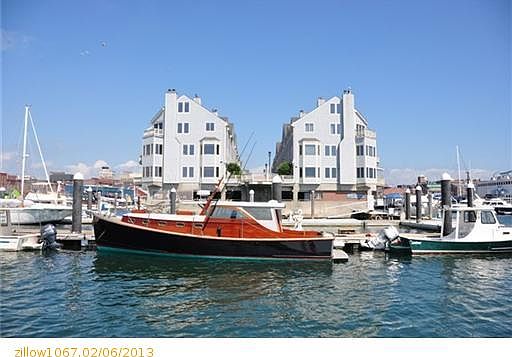 1st image of 209 Chandlers Wharf #209