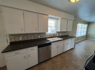 3206 37th St, Lubbock, TX 79413