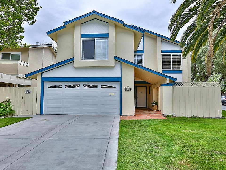 1st image of 596 Capri Ln