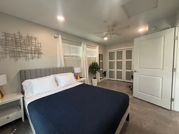 9345 1/2 E Nichols St, Bellflower, CA 90706