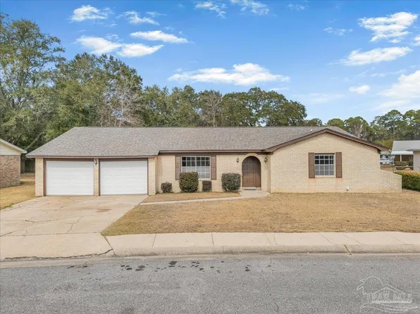 8120 Camelford Dr, Pensacola, FL 32506