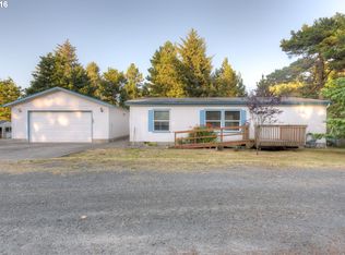 90655 Lake View Rd, Warrenton, OR 97146