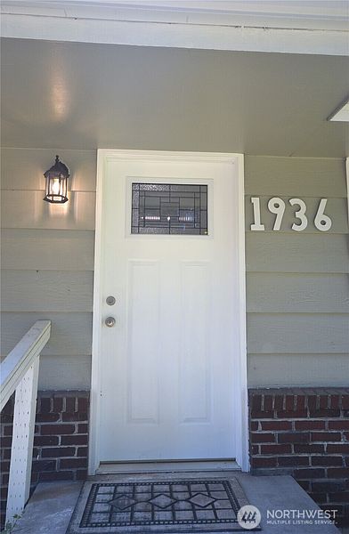3rd image of 1936 NE Clemens Street