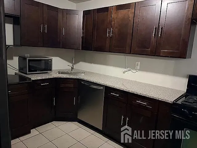 265 College Dr — Photo 6