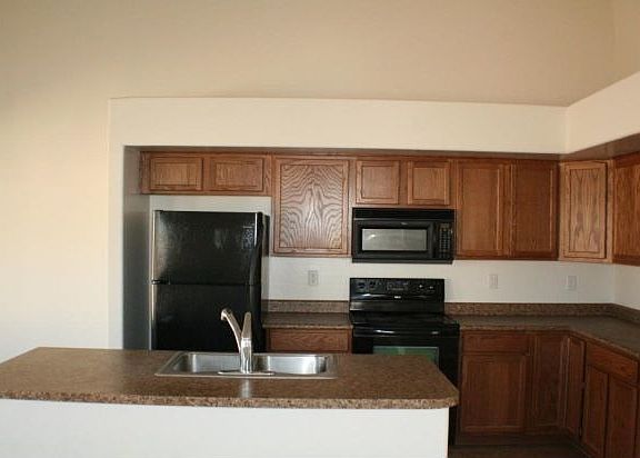 4th image of 44936 W Juniper Ave